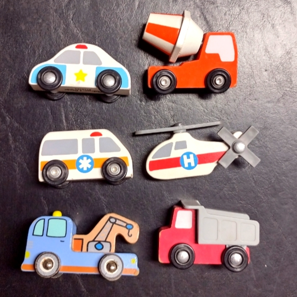 Melissa and Doug wood cars set
